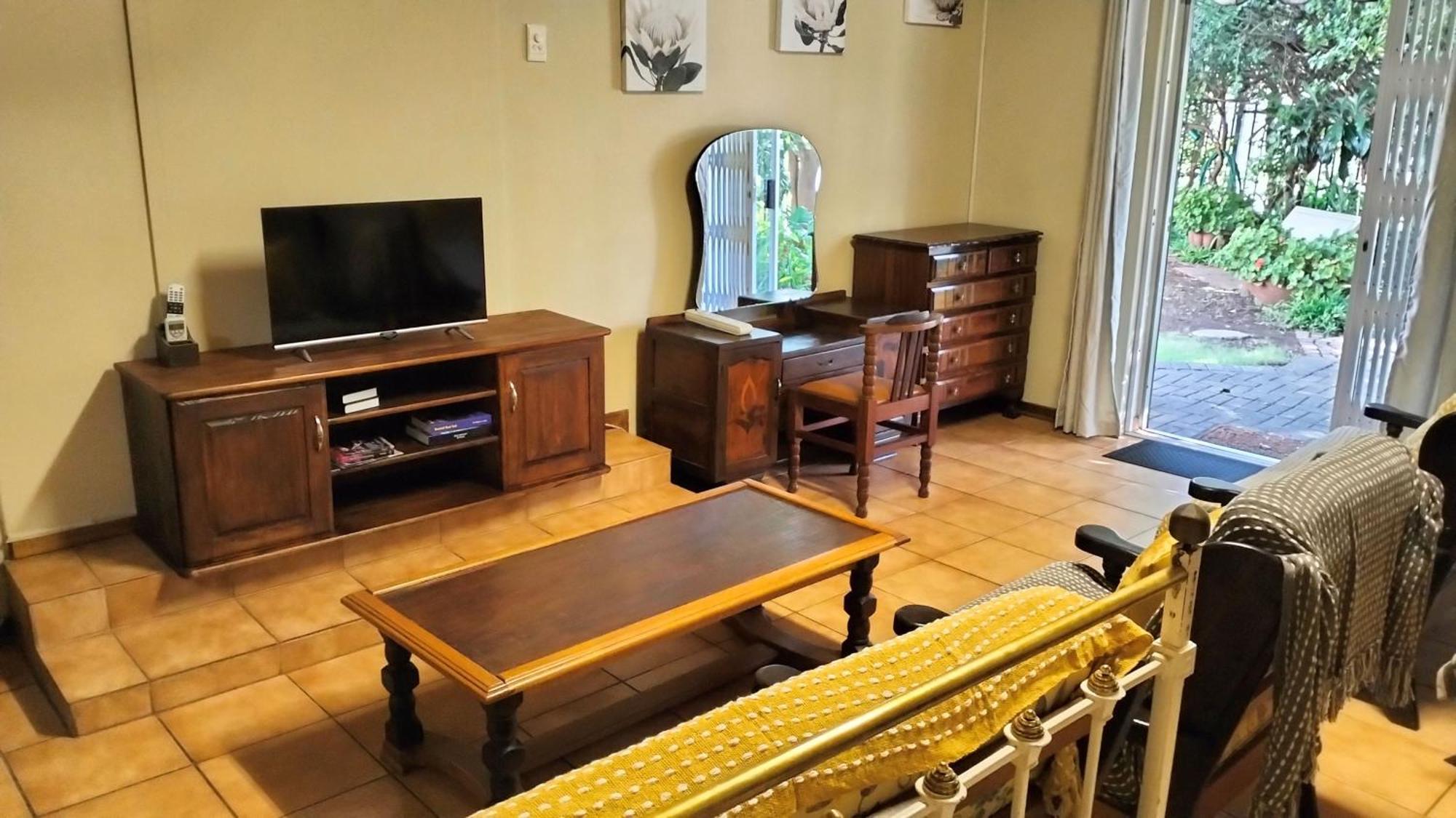 Anri Guesthouse Bloemfontein Ngoại thất bức ảnh