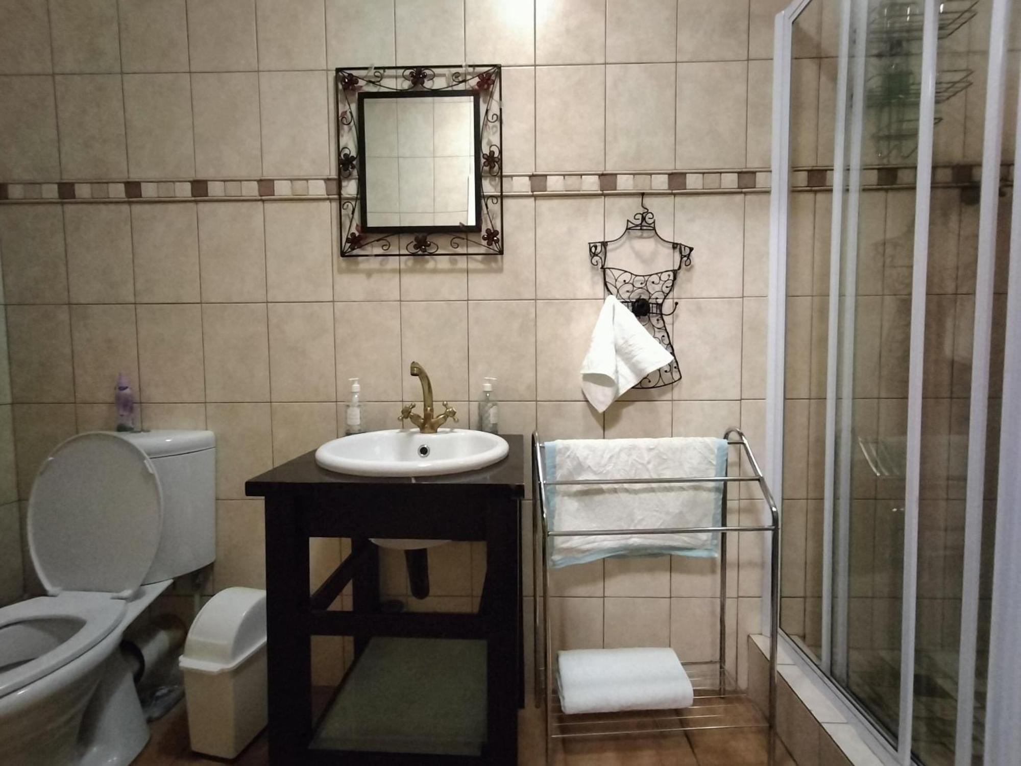 Anri Guesthouse Bloemfontein Ngoại thất bức ảnh