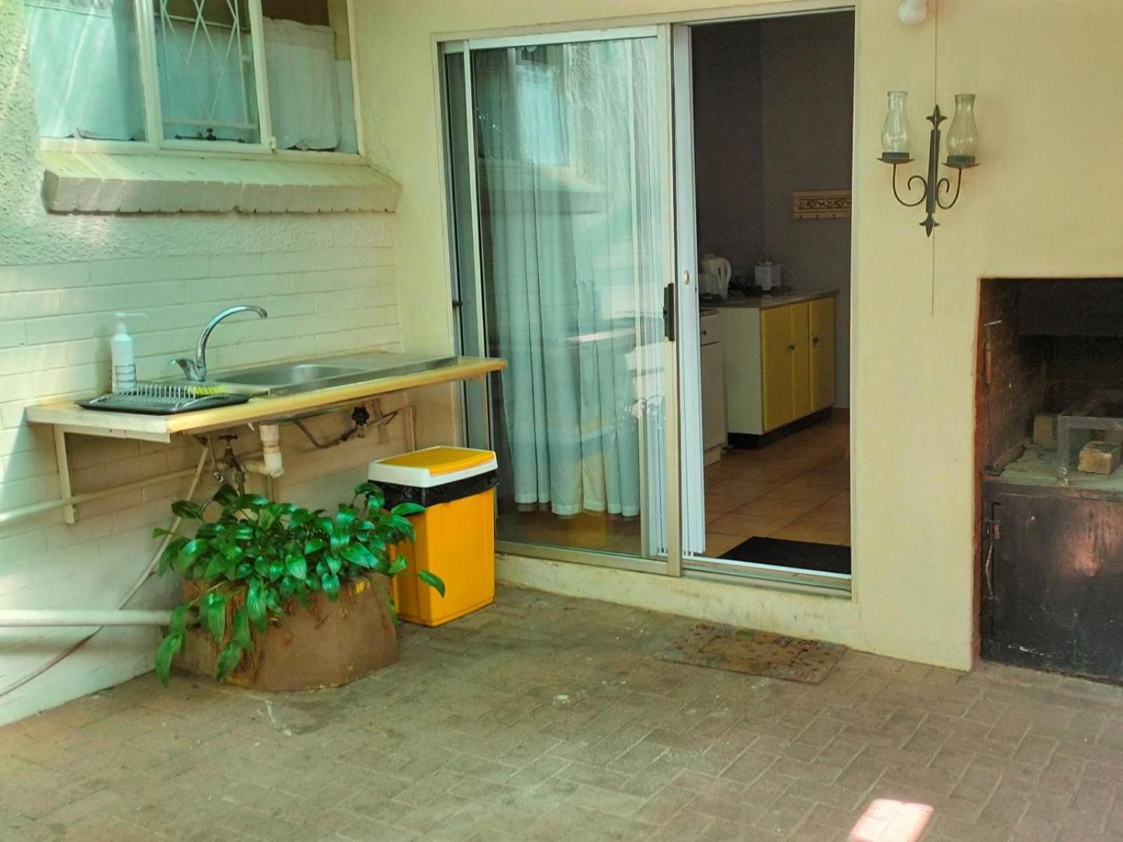 Anri Guesthouse Bloemfontein Ngoại thất bức ảnh