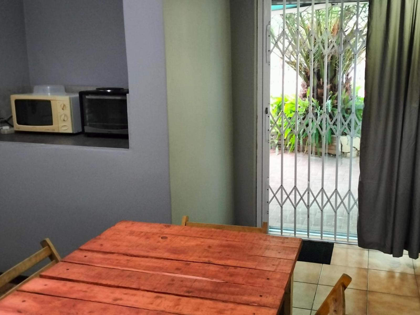 Anri Guesthouse Bloemfontein Ngoại thất bức ảnh
